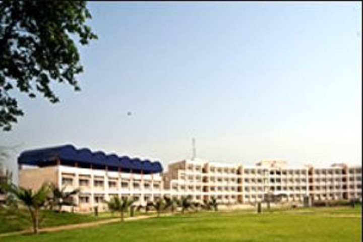 https://cache.careers360.mobi/media/colleges/social-media/media-gallery/20830/2019/5/30/College View of NSHM College of Management and Technology Durgapur_Campus-View.jpg